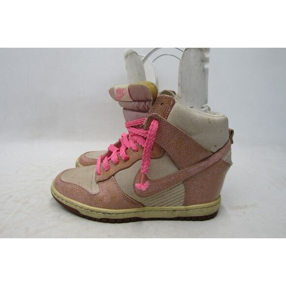 NIKE Sky Hi Dunk Womens Sz 8.5 Pink Shimmer Lace Up Hidden Wedge Sneaker - Picture 1 of 11